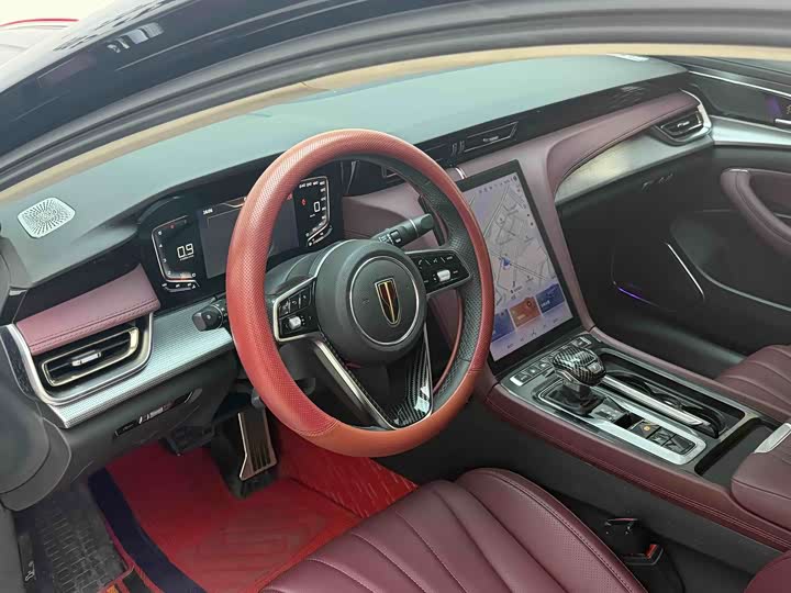 Фото 8 - Hongqi H5