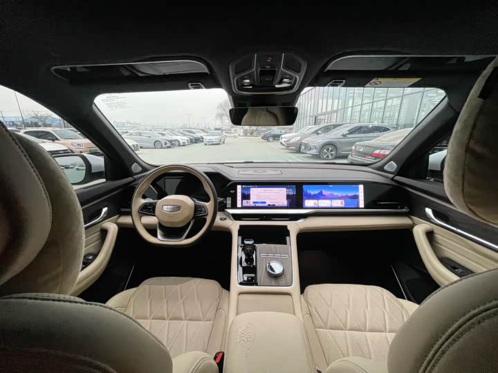 Фото 5 - Geely Monjaro