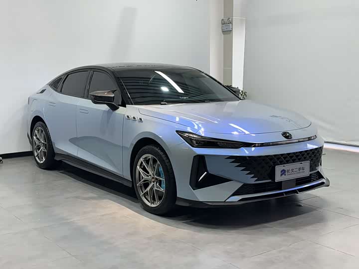 Фото 3 - Changan UNI-V Hybrid