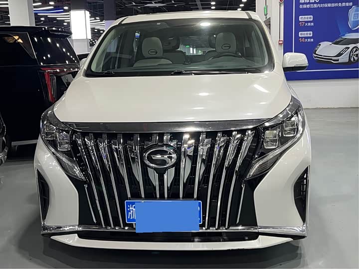 Фото 2 - GAC Trumpchi M8