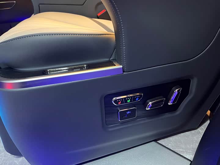 Фото 8 - GAC Trumpchi M8