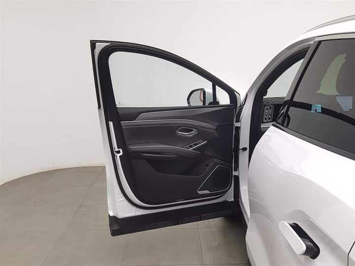 Фото 8 - BYD Song L DM-i Hybrid