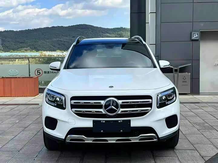 Фото 2 - Mercedes-Benz GLB-Class