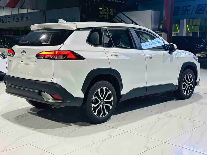 Фото 4 - Toyota Frontlander