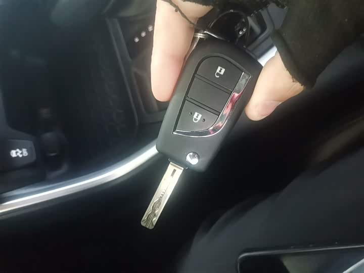 Фото 8 - Toyota Wildlander