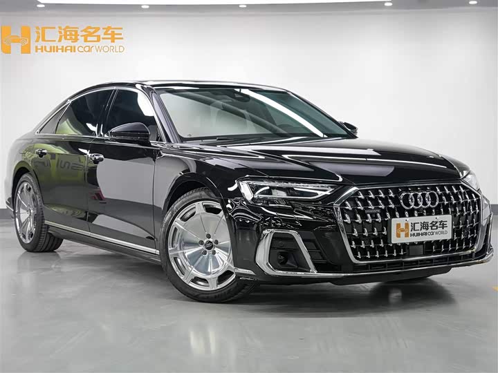 Фото 3 - Audi A8