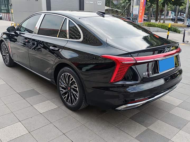 Фото 9 - Hongqi H5
