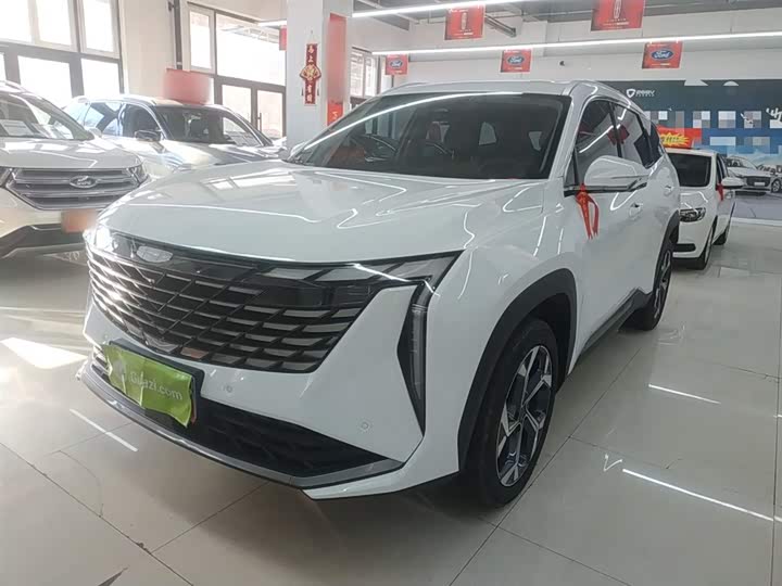 Фото 1 - Geely Atlas L