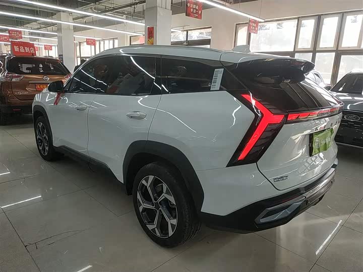 Фото 5 - Geely Atlas L