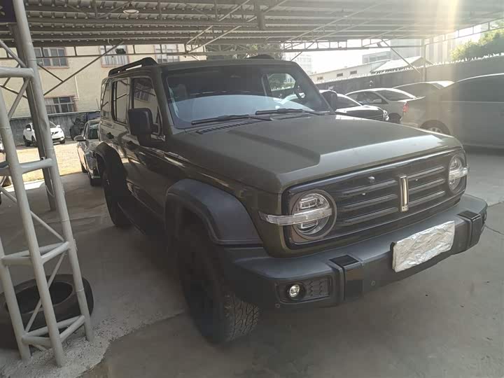 Фото 4 - Tank 300