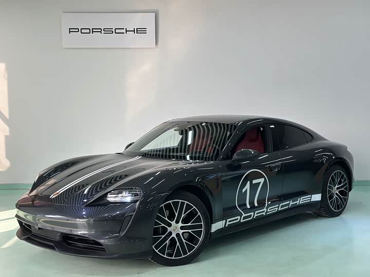 Фото 4 - Porsche Taycan