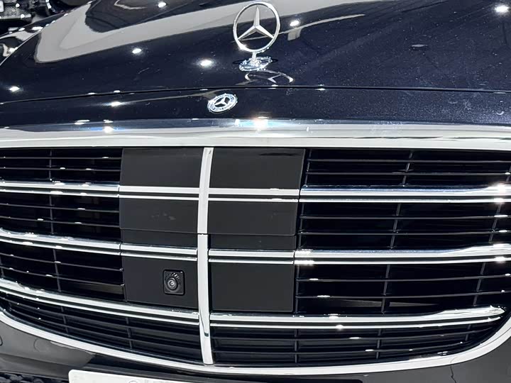 Фото 9 - Mercedes-Benz S-Class