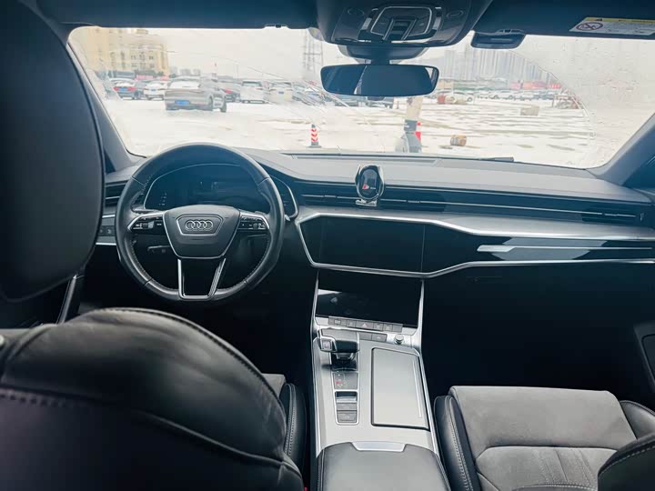 Фото 5 - Audi A6L