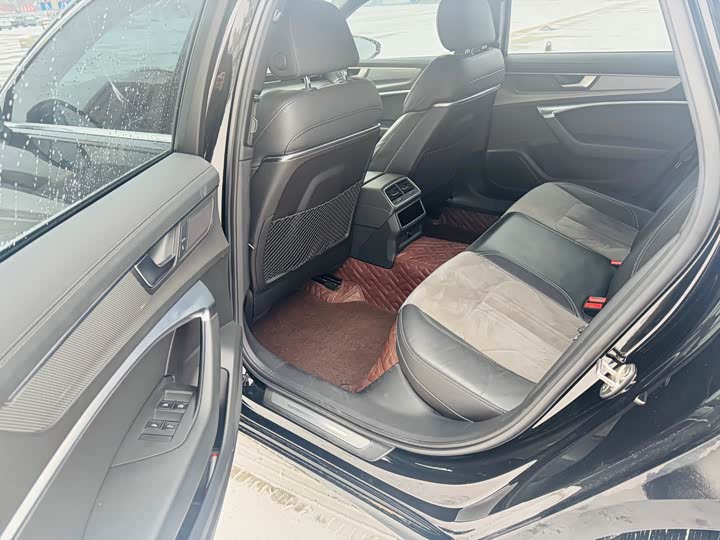 Фото 6 - Audi A6L