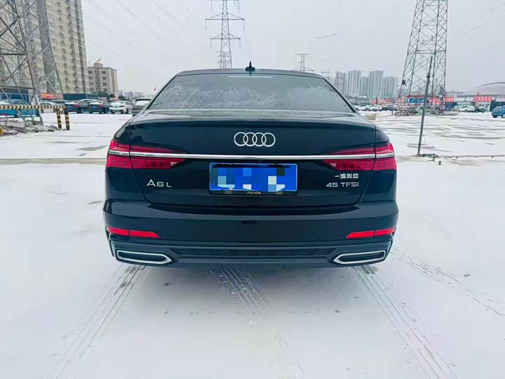 Фото 8 - Audi A6L