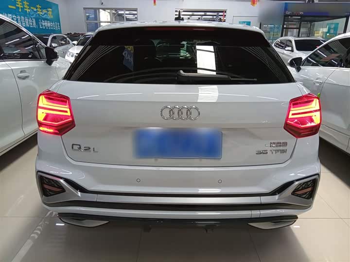 Фото 6 - Audi Q2L