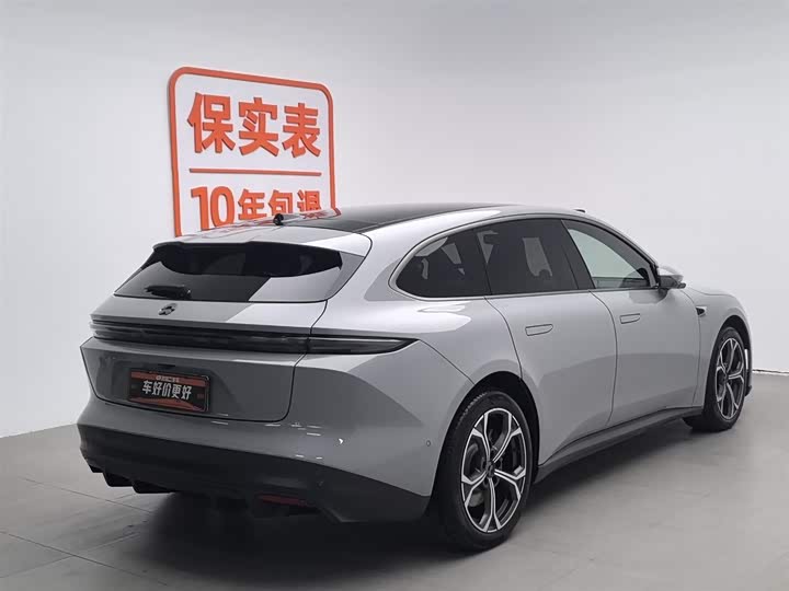 Фото 2 - Nio ET5T