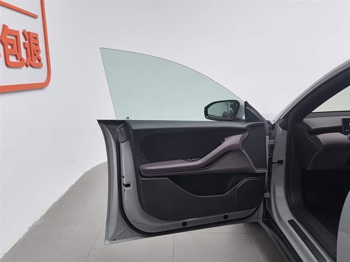 Фото 8 - Nio ET5T