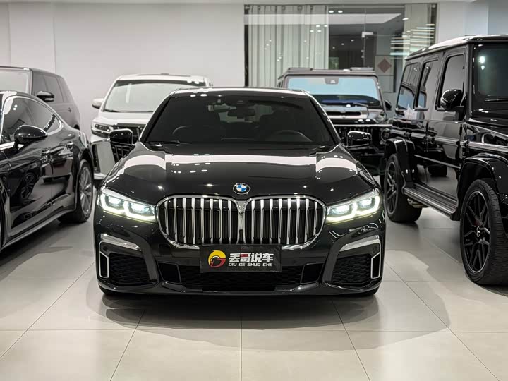 Фото 2 - BMW 7 Series