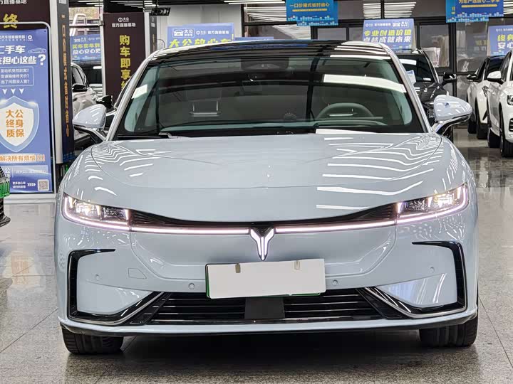 Фото 2 - Voyah Passion