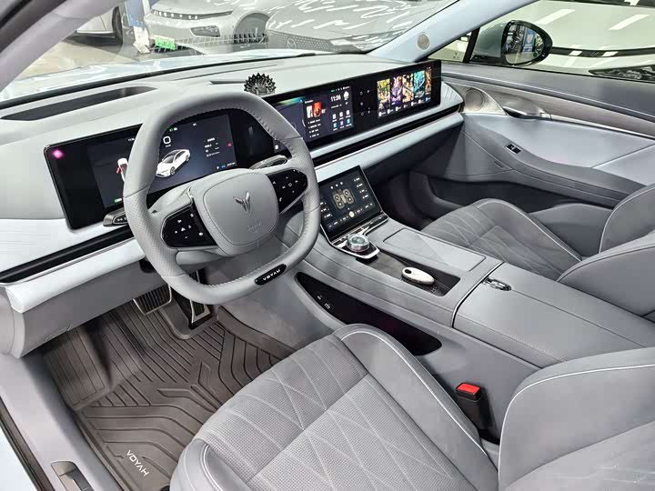 Фото 7 - Voyah Passion