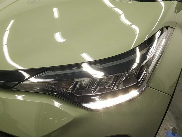 Фото 5 - Toyota C-HR