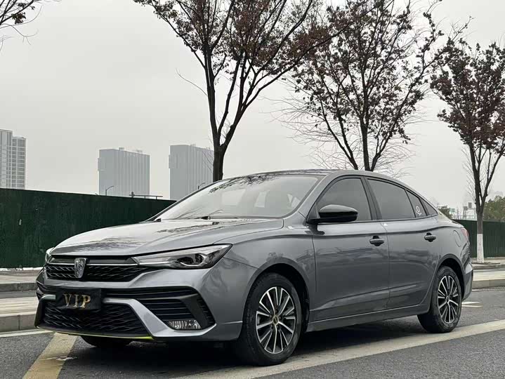 Фото 1 - Roewe i5