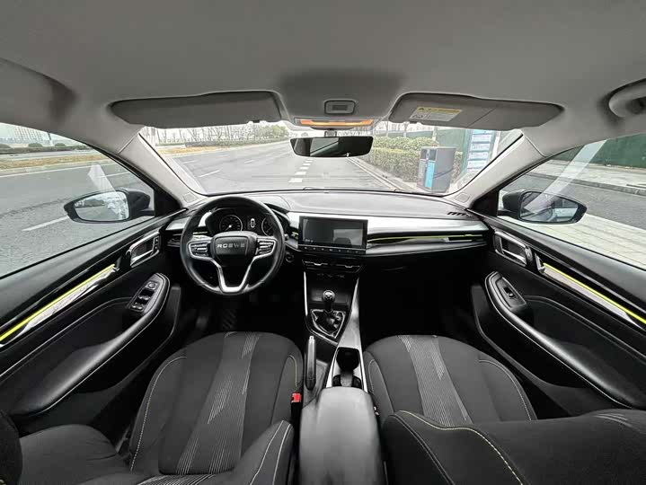 Фото 7 - Roewe i5