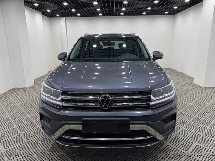 Фото 2 - Volkswagen Tharu