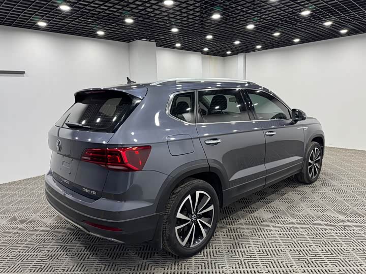 Фото 7 - Volkswagen Tharu