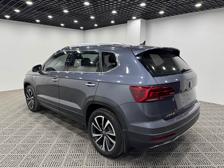 Фото 9 - Volkswagen Tharu