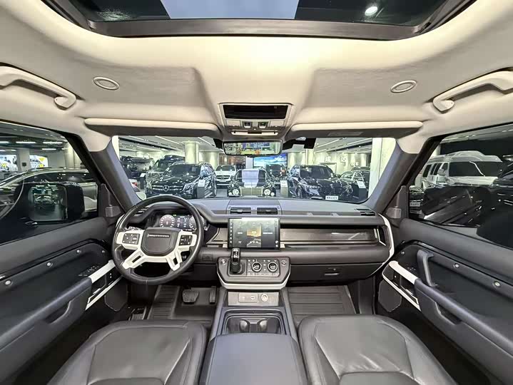 Фото 7 - Land Rover Defender