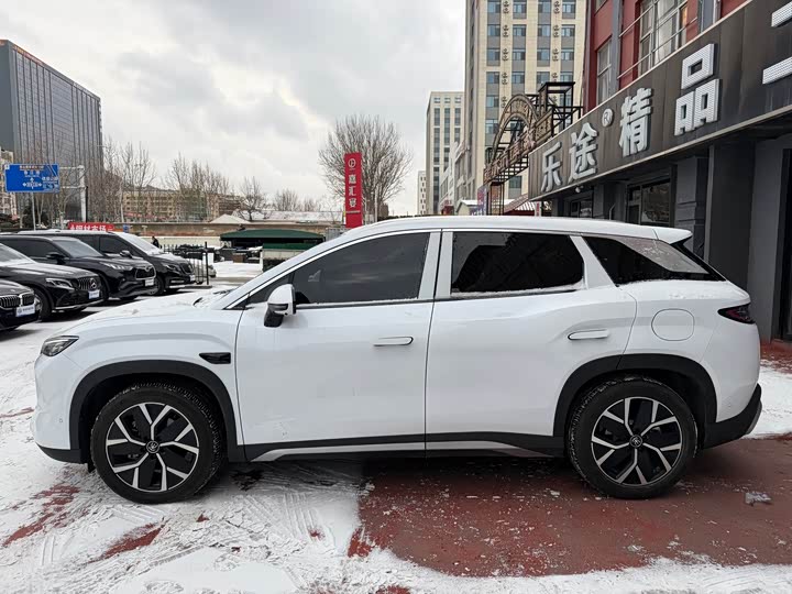 Фото 2 - BYD Song L DM-i Hybrid