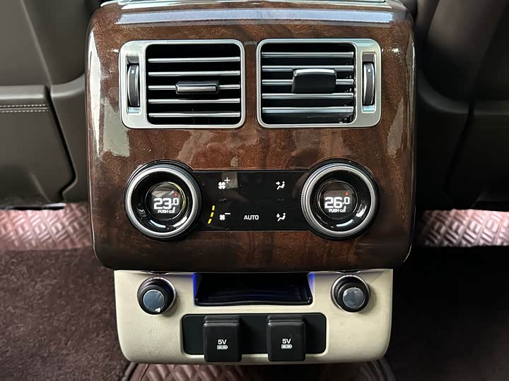 Фото 9 - Land Rover Range Rover