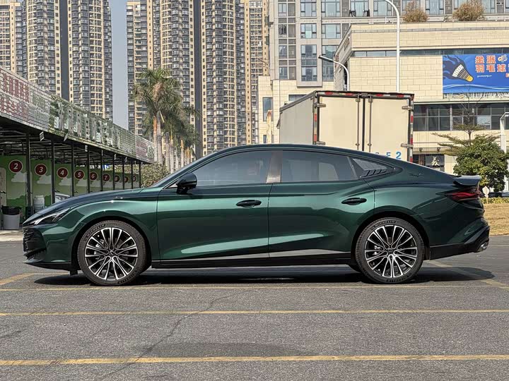 Фото 8 - MG Motor 7