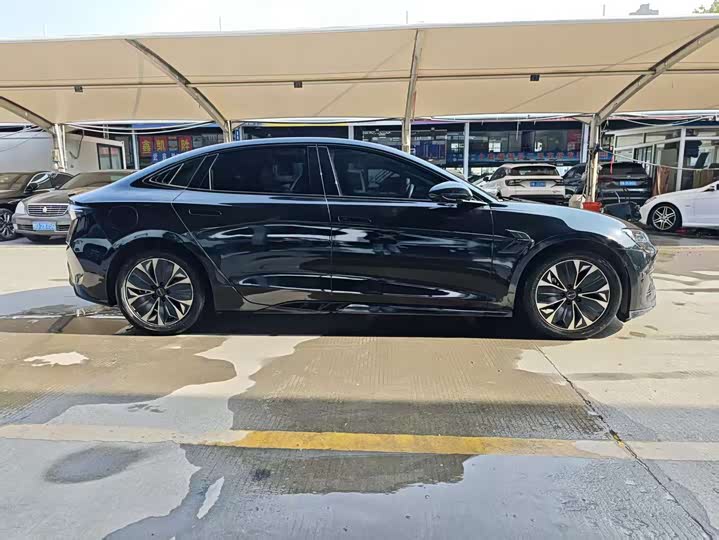 Фото 4 - BYD Seal