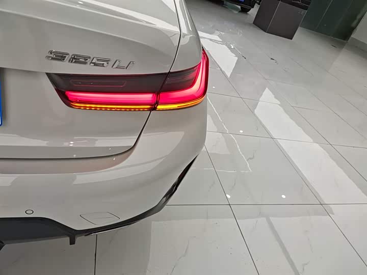 Фото 8 - BMW 3 Series