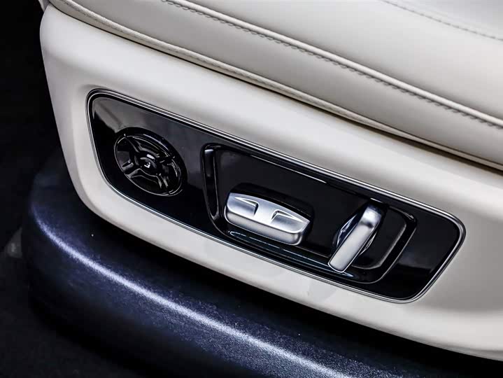 Фото 4 - LiXiang L9