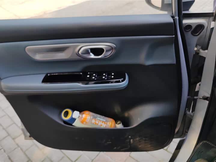 Фото 6 - GAC Aion Y