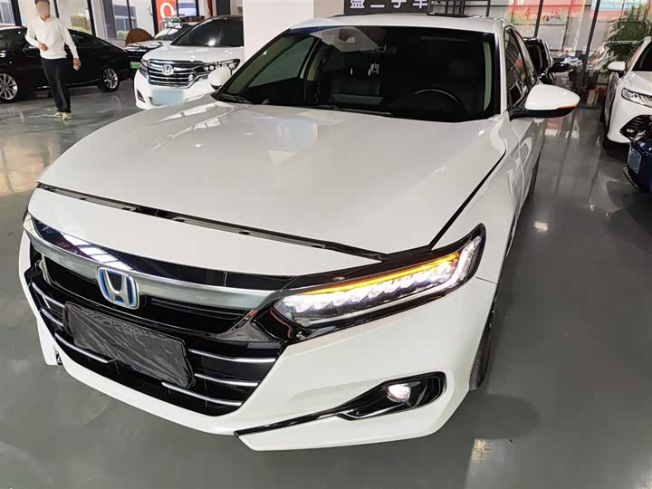 Фото 1 - Honda Accord