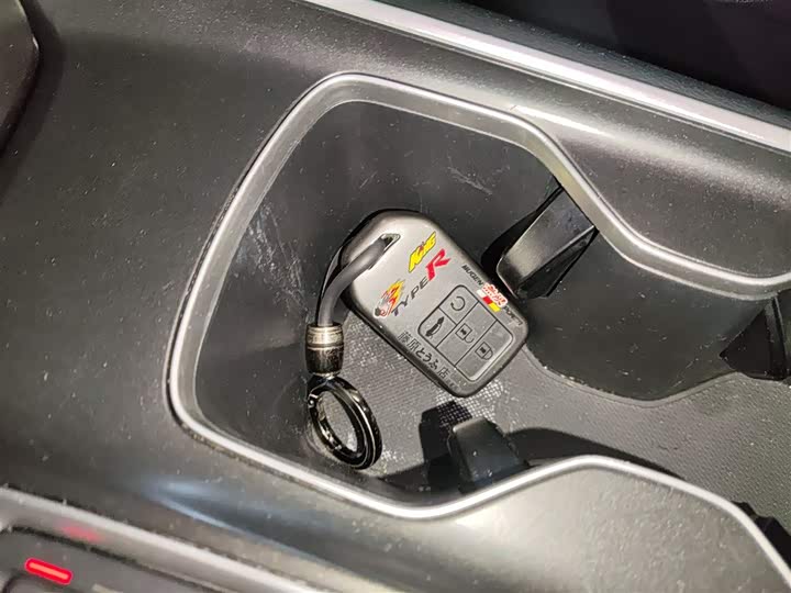 Фото 9 - Honda Accord