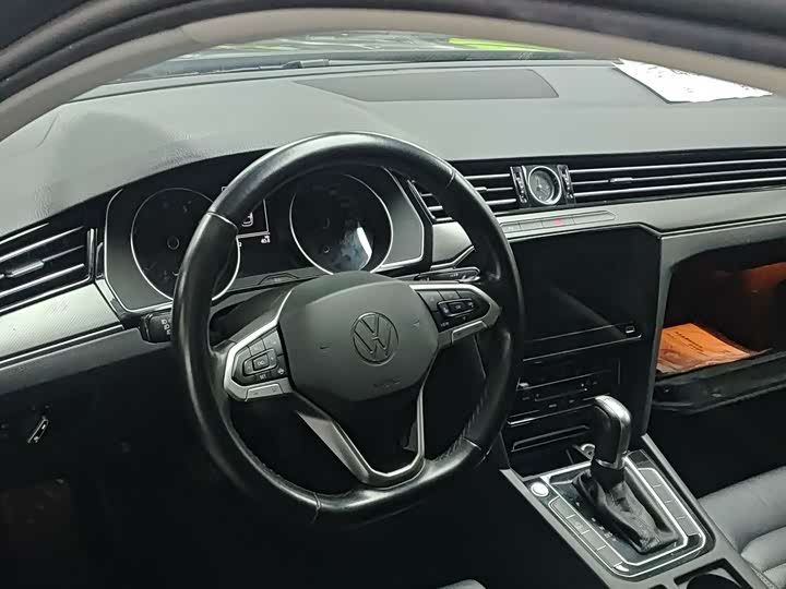 Фото 8 - Volkswagen Magotan