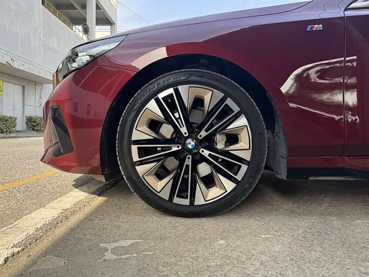 Фото 8 - BMW 5 Series