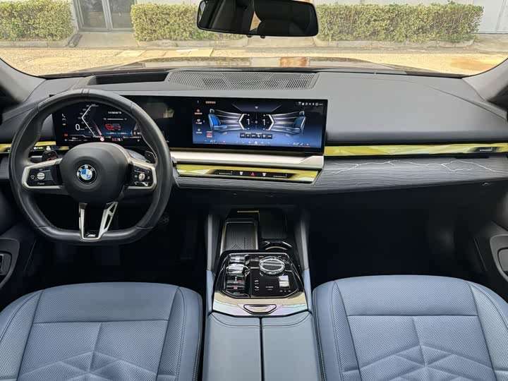 Фото 9 - BMW 5 Series