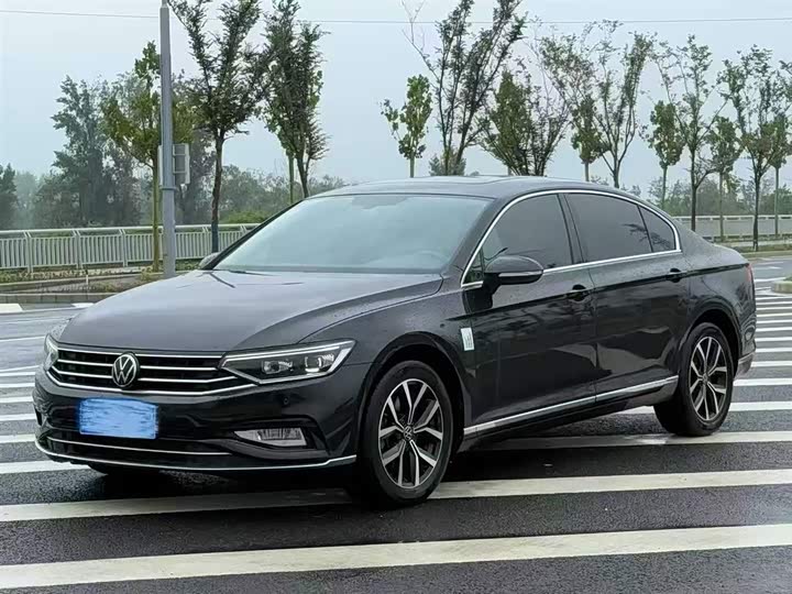 Фото 1 - Volkswagen Magotan