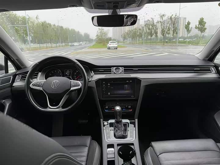 Фото 5 - Volkswagen Magotan