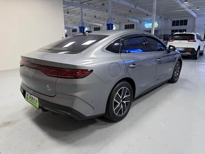 Фото 4 - BYD Qin L