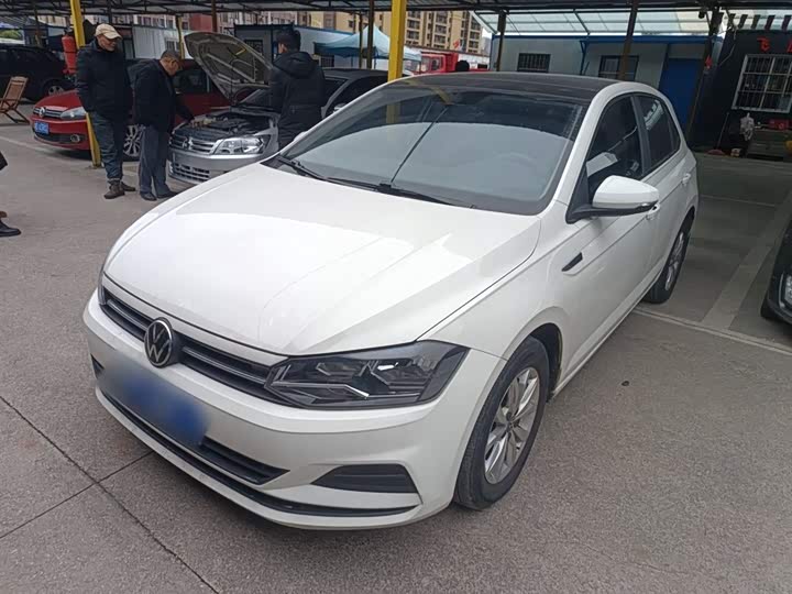 Фото 1 - Volkswagen Polo