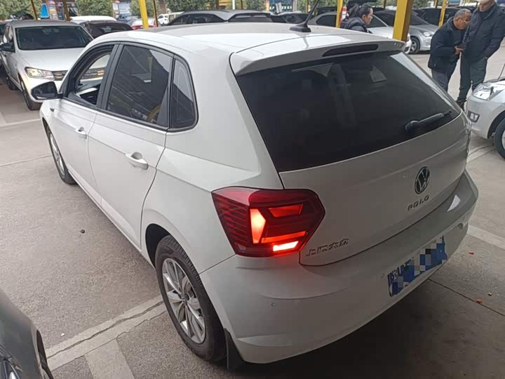 Фото 4 - Volkswagen Polo