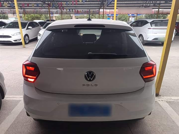 Фото 5 - Volkswagen Polo
